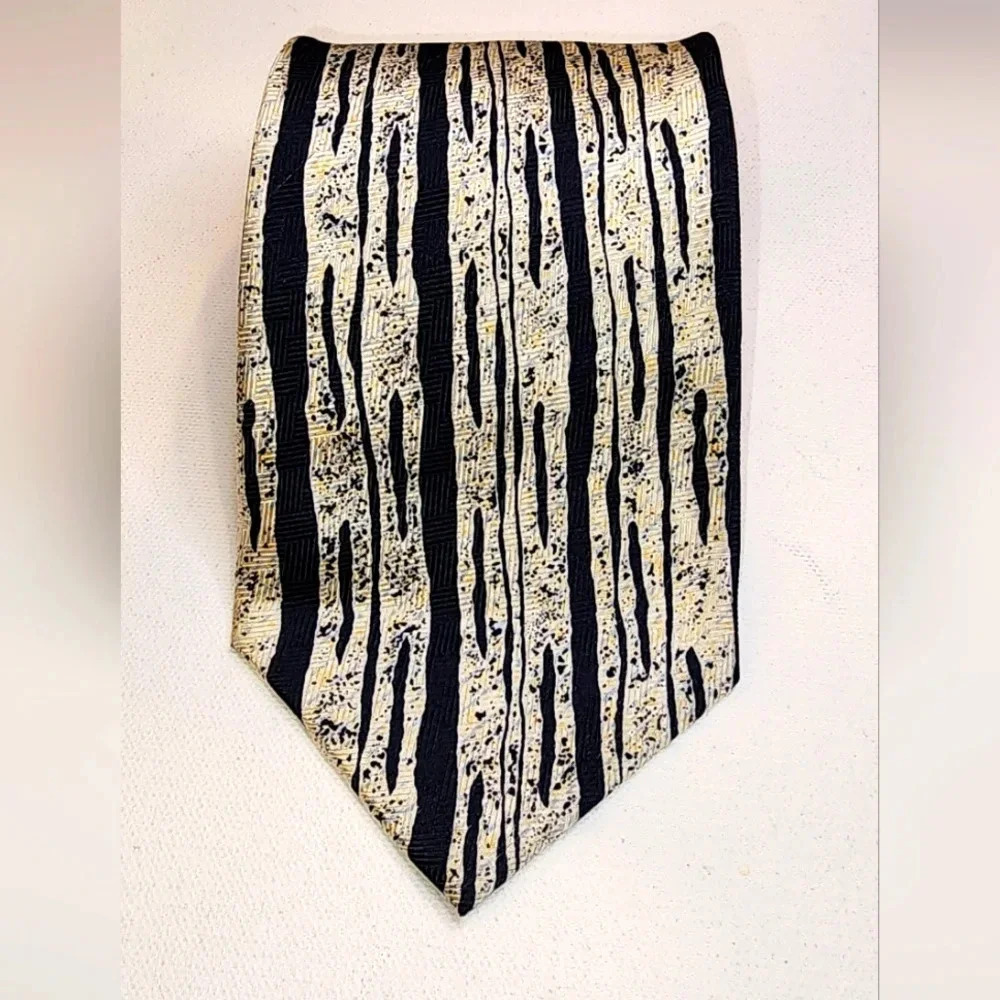 Dandy Cravette 100% Silk Red Neck Tie Black silver 58 X 3.5"